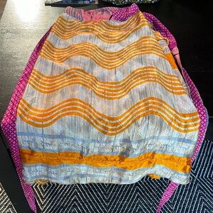 Darn Good Yarn Sari Skirt NWT size 8-20. Made in India Tea length skirt.